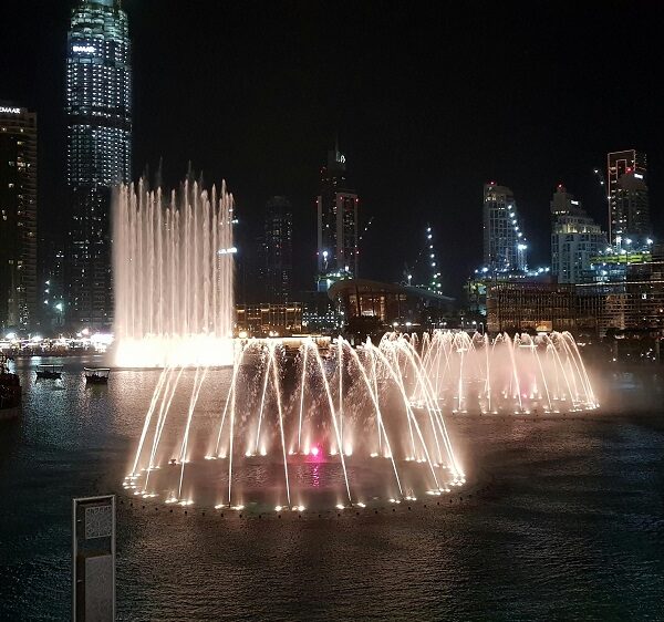 Dubai Fountain Lake Ride