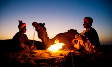 dubai desert dinner