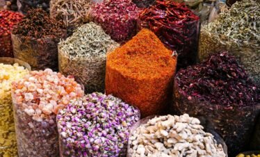 Old Souk Dubai Guided Tour With Private Transfer