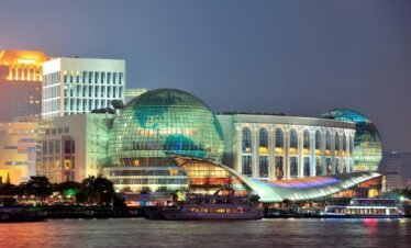 madame tussauds dubai list of wax figures